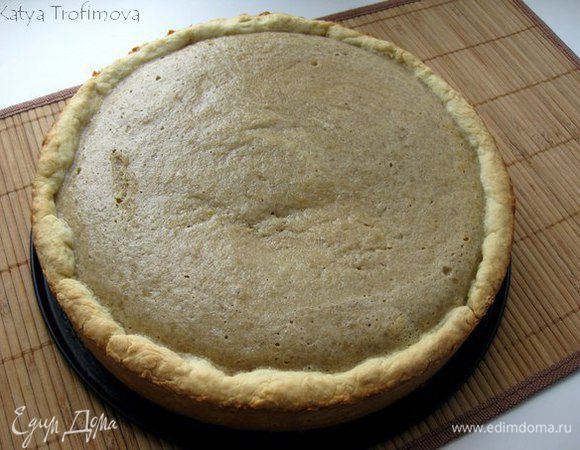 9) Поставьте форму в разогретую до 180 градусов духовку и выпекайте 50-60 минут.