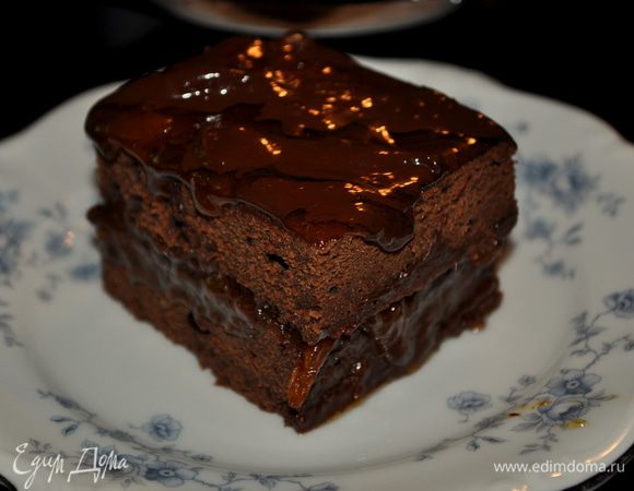 И наш Захер готов к чаю или к кофе.