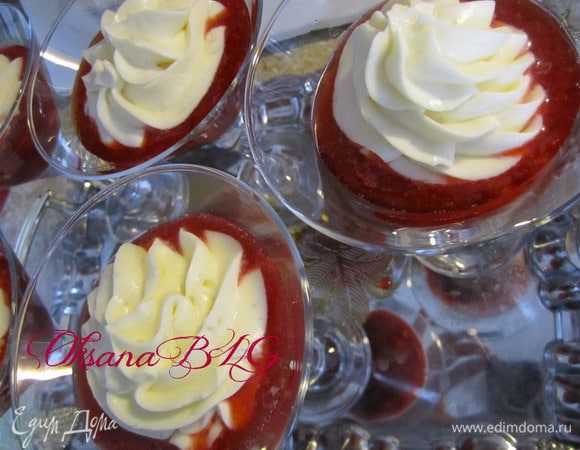 Добавить крем.