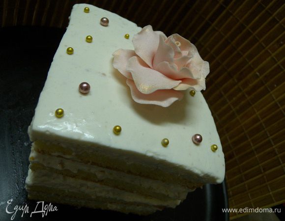 С цедрой бисквитом...