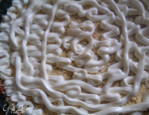 Майонез.

Желтки.
Майонез.
