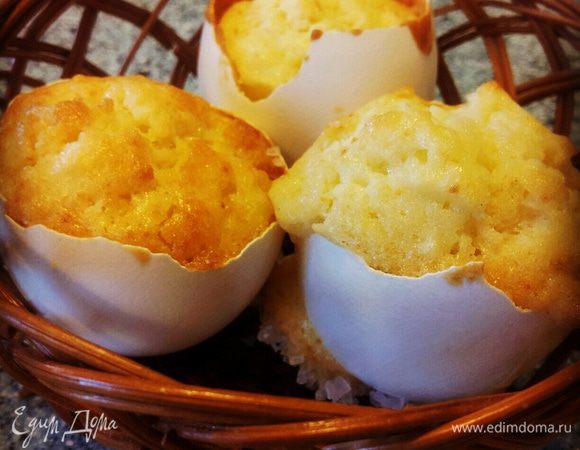 Вот и кексики готовы. Так же скорлупу можно разрисовать или украсить. Мои некоторые кексики убежали, но в целом вкусно и необычно.
Спасибо KraLova за идею)