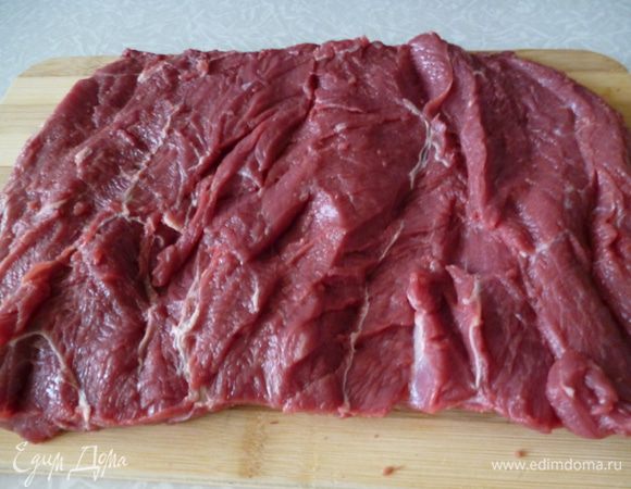 Так же поступаем и с другой половиной мяса.