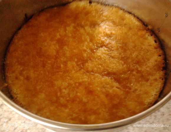 смазать абрикосовым джемом(прослойка 1)