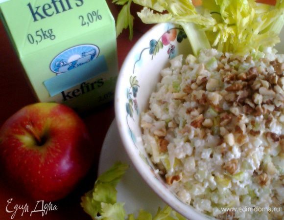 Мне очень нравится запивать салат кефиром!)))