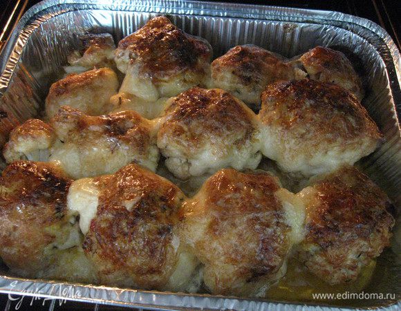 Запекать при 200 гр 45-50 минут.