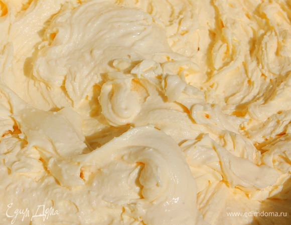 Просеять 2 столовые ложки (с горкой) муки.