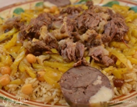 накладывать нужно сначала рис,потом морковь ,потом мясо и горох.наслаждайтесь ,,,, 
полный и подробный рецепт можно прочитать на моём сайте 
www.domgurmana.uz 