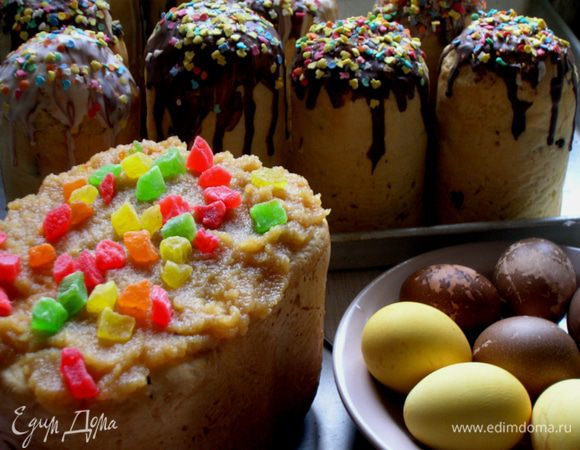 Яйца прилагаются =D

Красила куркумой и каркаде.