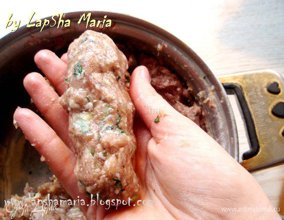 Сформируем толстенький и вытянутый овал, как на фото.