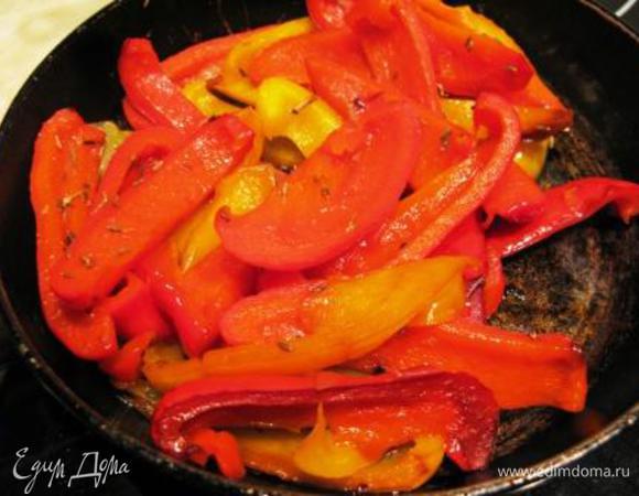 Обжарить на оливковом масле с измельченным чесноком и кумином. Остудить.