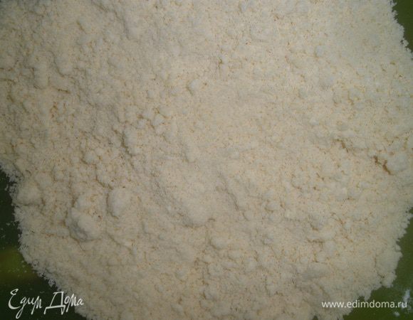 ...тесто примерно так должно выглядеть...но долго его месить не надо, масло не должно стать теплым!