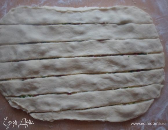 Нарезаем полосками толщиной 2 см.