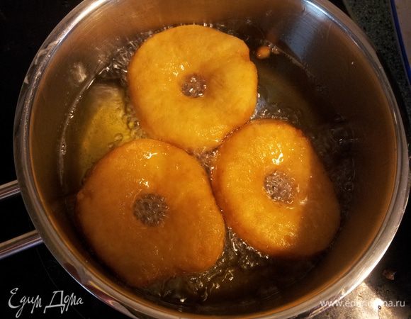 ... До золотистого цвета.