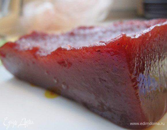 Мармелад нерезать на кусочки.