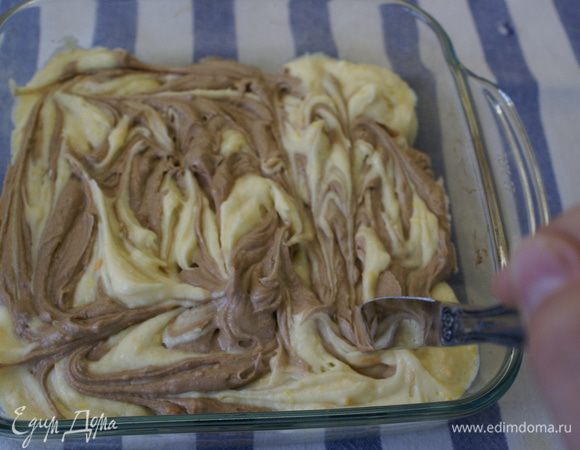 Ножом сделать узоры.

