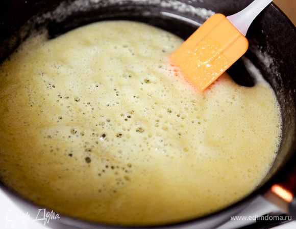 Хорошо перемешайте. Доведите до кипения.