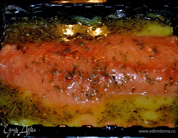 Смешать апельсин.сок плюс 2 стол.л олив.масло и 1ч.л тимьяна  /листового желательно/.Положить туда семушку и мариновать ,прикрыв не менее 30мин.