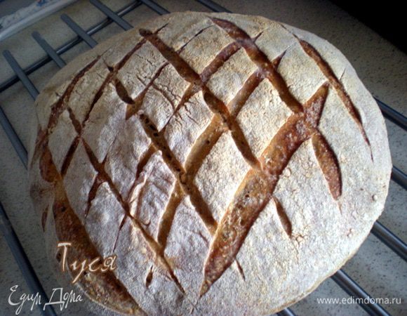 Если хлеб не готов, то оставьте его ещё на 10-15 мин при 210 гр.
Готовый хлеб полностью остудить на решётке.