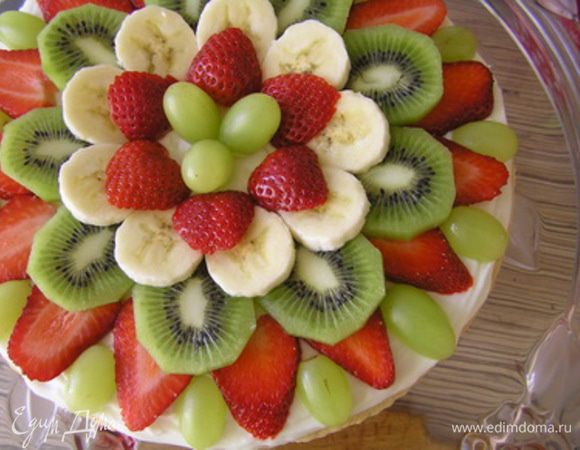 и виноград - в центр и около первого круга клубники.