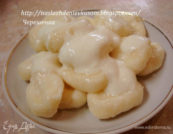 Подавать можно с маслом, с вареньем или сметаной… Приятного аппетита вам и вашим деткам!!!