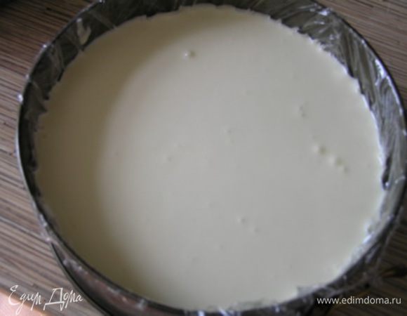 Залить сверху половиной баварского лимонного мусса,