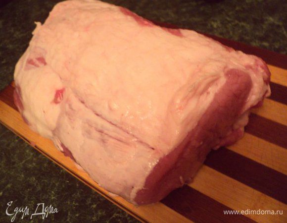 Свинину помыть, обсушить салфетками.