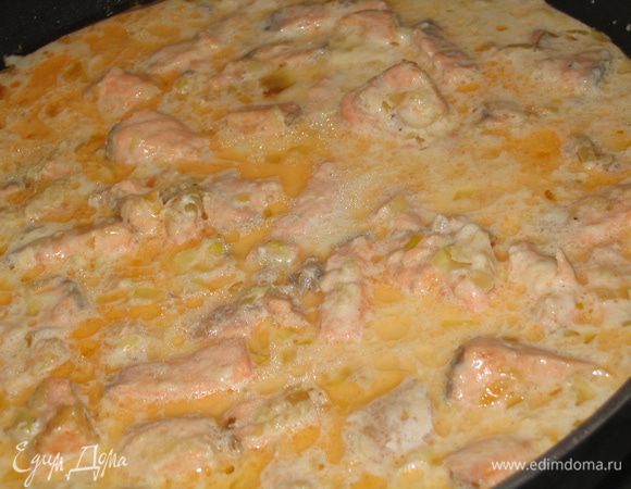 семга при этом выделяет свой естественный жирок