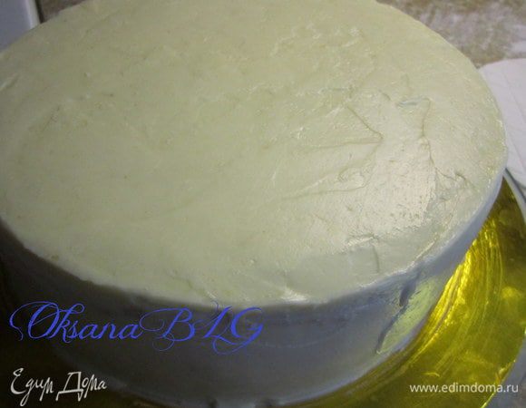 Покрыть масляным кремом.