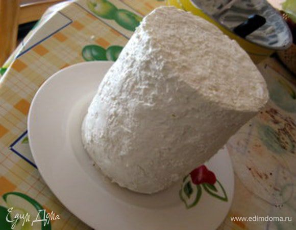 Смазать весь готовый торт оставшимся муссом.
