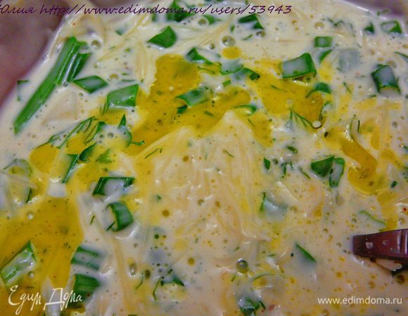 Добавить столовую ложку оливкового масла,тщательно перемешать.