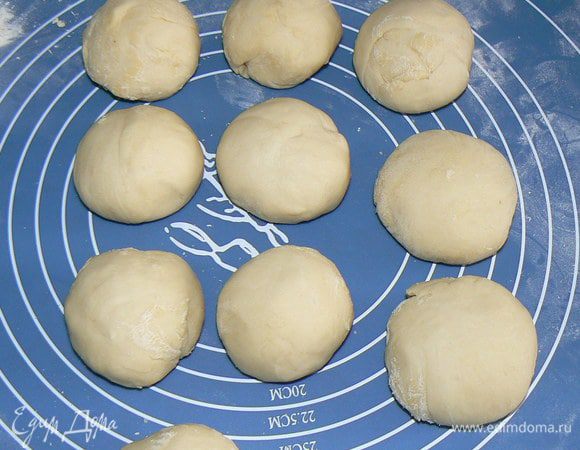 обмять и разделить на 10 равных частей.