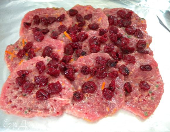 Добавила вишню. Посолила.