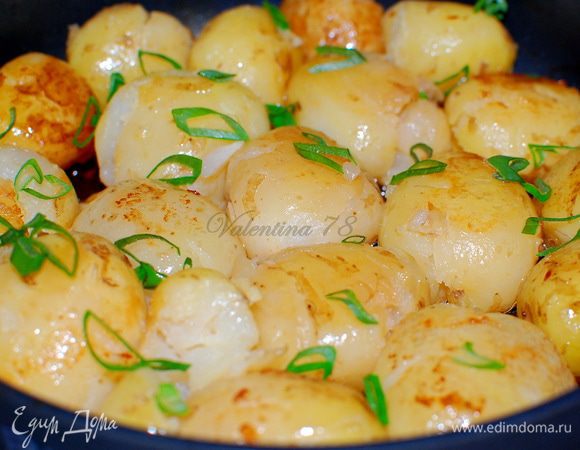 Перед подачей посыпала зеленым луком.
Приятного аппетита!!!