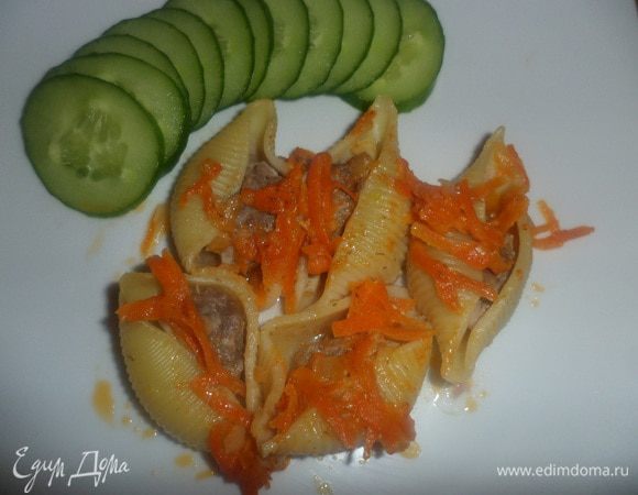 Поставить в духовку, разогретую до 180 градусов, на 25 минут. Лумакони можно подать с овощами или с летним салатиком. Приятного аппетита!!!