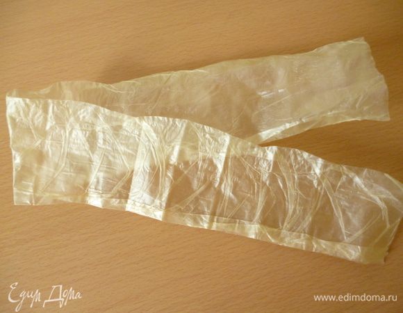 Но можно использовать и искусственную оболочку.Она идет как приложение к смесям для запекания колбасок.