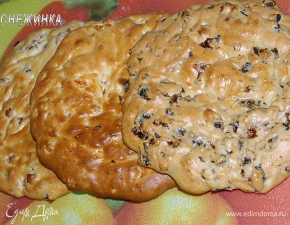 Собираем торт. Коржи можете чередовать, как Вам угодно. 