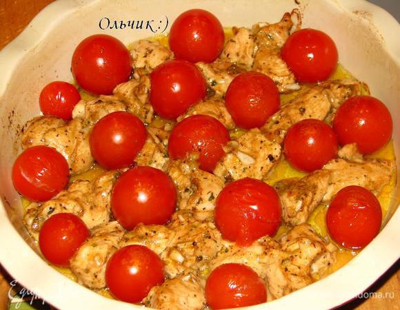 Отправляем в разогретую до 200 градусов духовку на 15 минут.