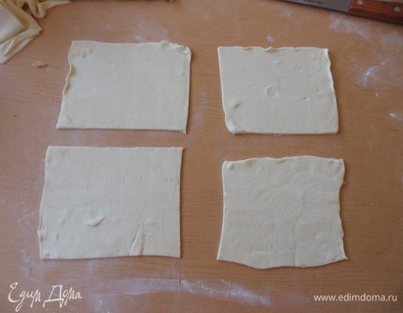 Нарезать тесто на квадраты