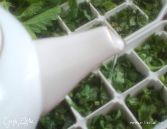 ...или очень удобно чайничком для заварки!