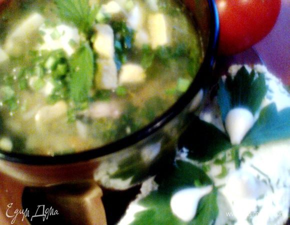 Вот такой супчик получается из нашей красавицы!(http://www.edimdoma.ru/retsepty/41579-sup-molodo-zeleno-eksperimentiruy-s-tefal)