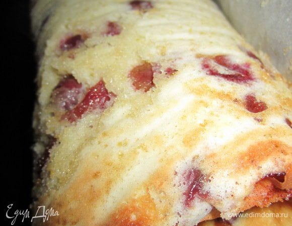 Свернуть в рулет, оставить остывать.