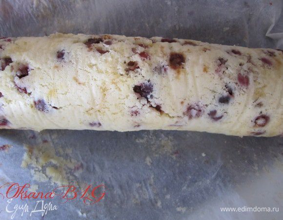 Свернуть в рулет. 