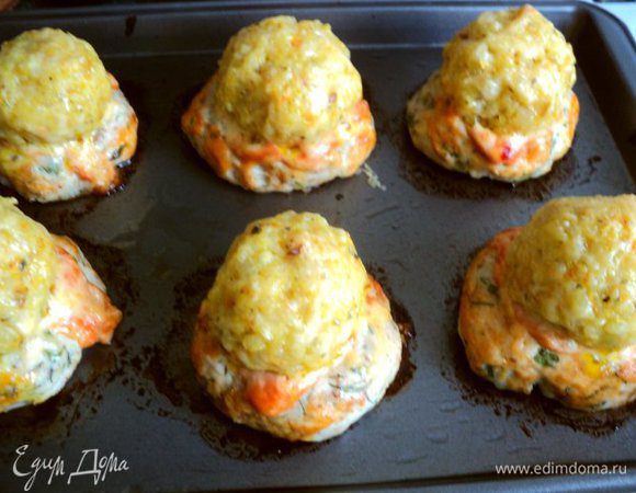 Запекать в духовке 10мин до зарумянивания.