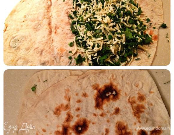 Лаваш развернуть. На одну его половину выложить сыр и зелень,накрыть второй половиной и очень хрошо прижать рукой по всей поверхности лаваша.