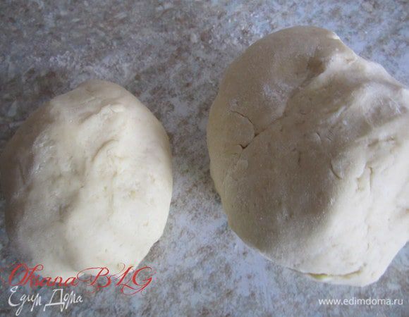 Разделить на 2 части, одна больше, вторая меньше. Поставить в холодильник на 2 часа.