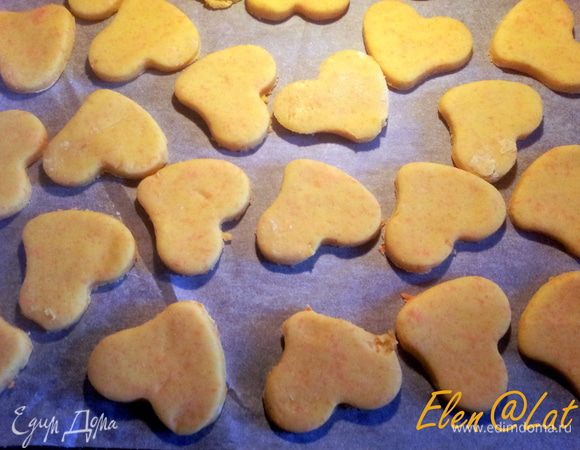 Выпекать в заранее разогретой духовке до 230С примерно 10-12 минут.