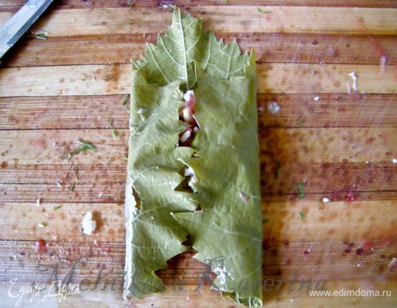 Боковые части сложить к серединке. 