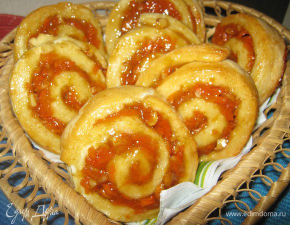 Достаем морковные улитки из духовки и даем остыть.Приятного аппетита!:)