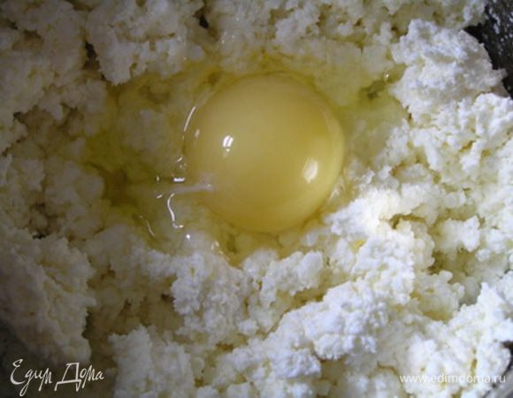 добавить яйцо, перемешать,